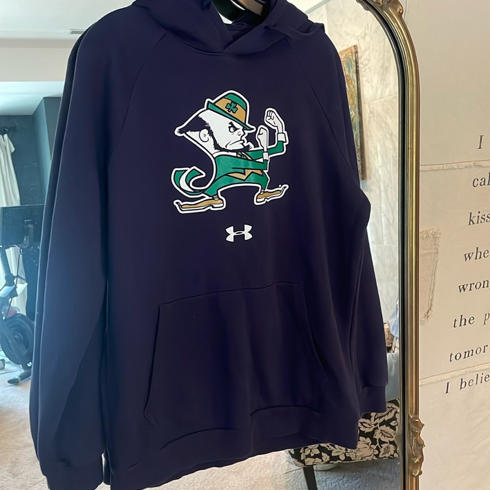 Under Armour Mens Navy Medium Notre Dame Hoodie Like New!